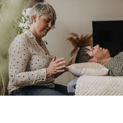 Séverine Holistique, thérapeute : Tarifs des soins énergétiques et magnétisme à Rennes et Saint-Thurialen Bretagne. Accompagnement bienveillant pour adultes, enfants, bébés et animaux par une ex